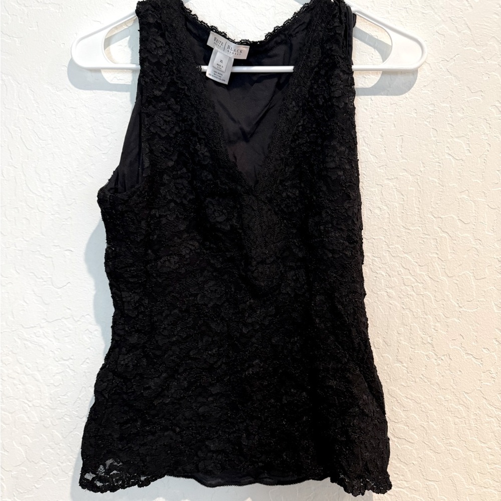 White House Black Market embroidered tank size XL
